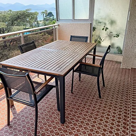 Apartment A 2 Pas Des Plages Du Midi 300l *