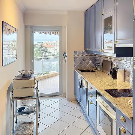 A 2 Pas Des Plages Du Midi 300l *